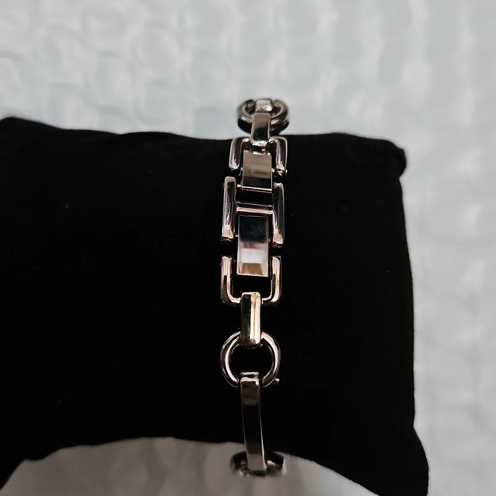 Rumours Women's Quartz Watch Silver‎ 2 Dolphins Yellow Pink Blue